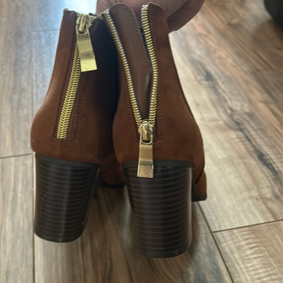 Back zip booties - Picture 3 of 5